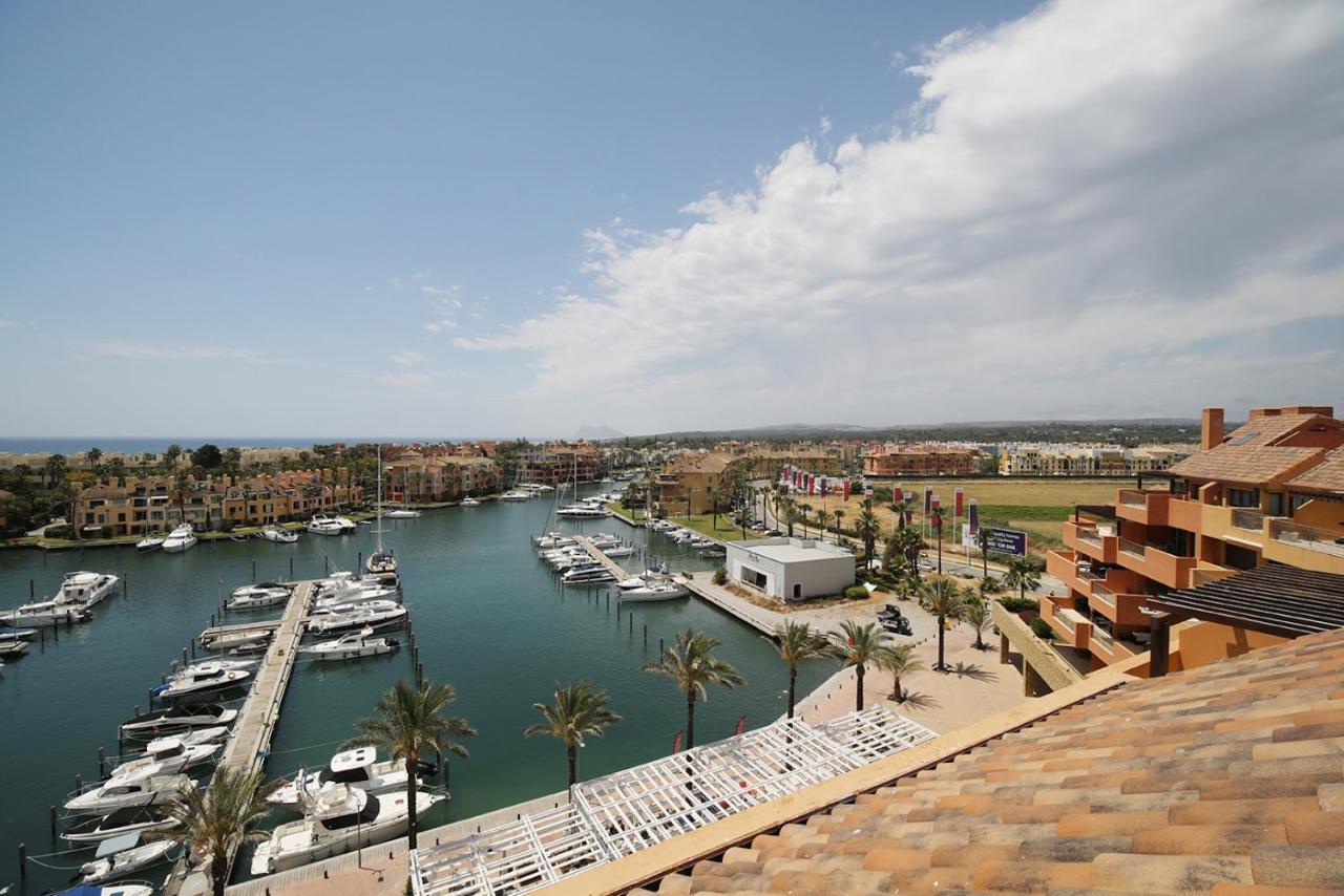 Ribera Del Marlin Apartman Sotogrande Kültér fotó